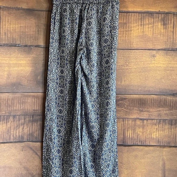 Ava Christine Pants - Picture 2 of 3